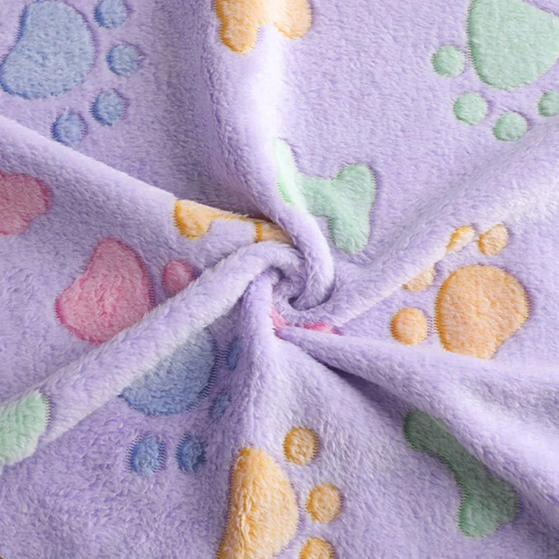 Winter Velvet Pet Blanket With Paw Pattern - Soft Warm Dog Cat Mat