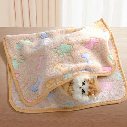 Winter Velvet Pet Blanket With Paw Pattern - Soft Warm Dog Cat Mat
