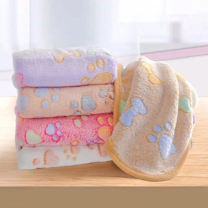 Winter Velvet Pet Blanket With Paw Pattern - Soft Warm Dog Cat Mat