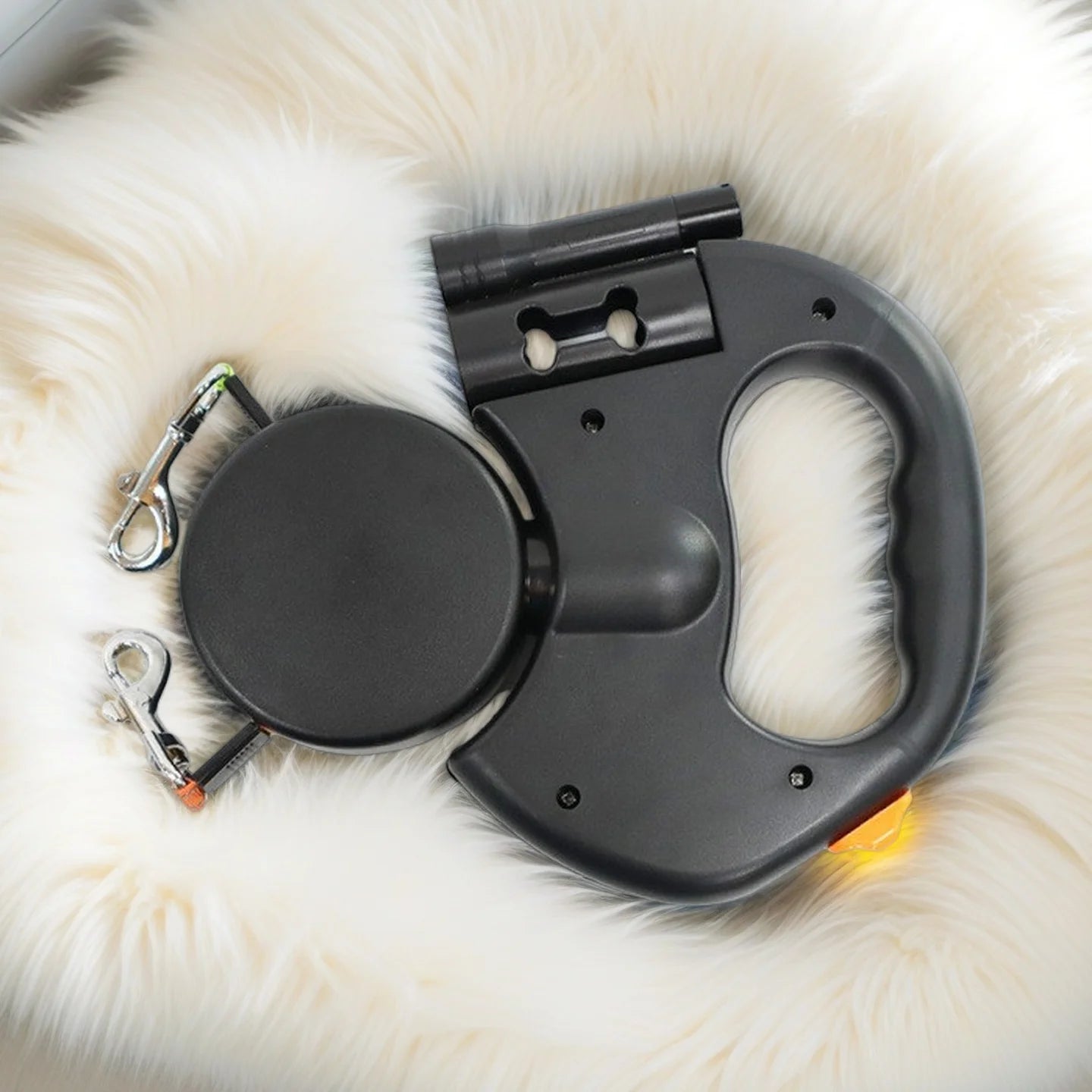 Retractable Dual Dog Leash With LED Light And 360 Swivel No Tangle